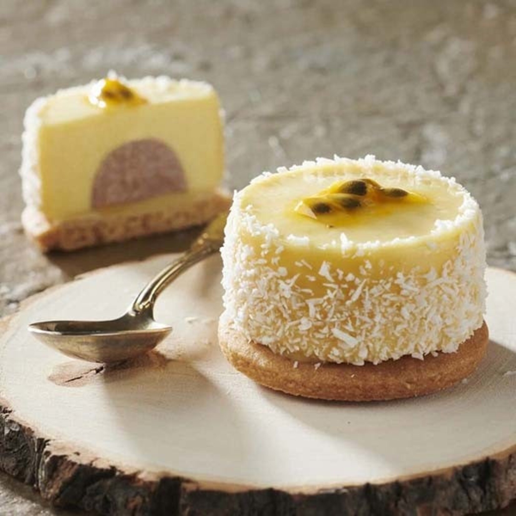 Valrhona Valrhona - Inspiration Passion Fruit Couverture - 6.6 lb (box of 3)