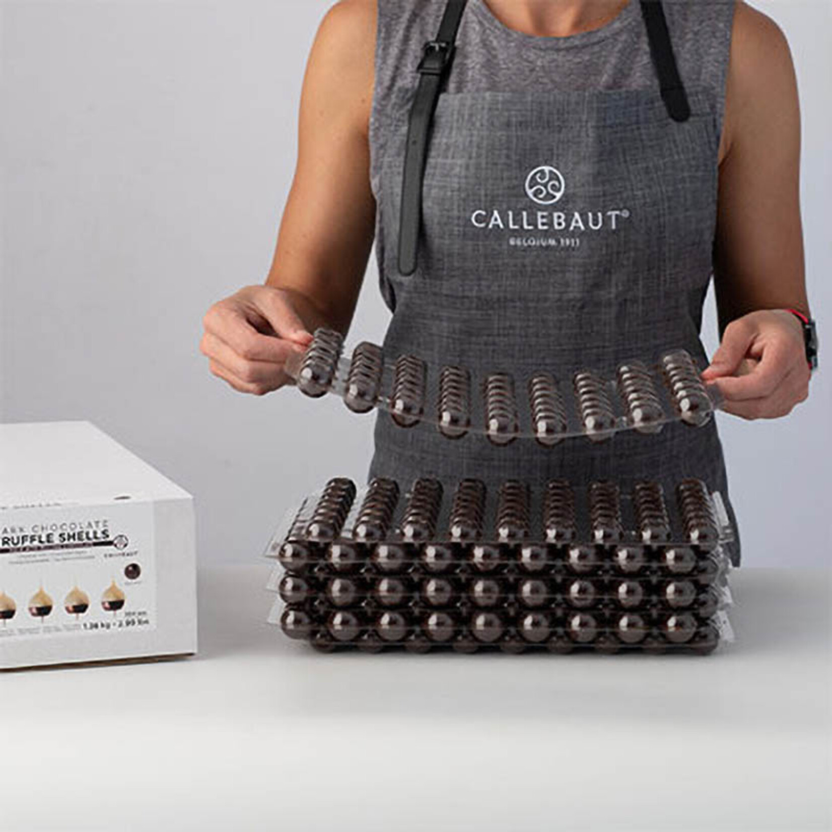 Mona Lisa Mona Lisa - Dark Chocolate Truffle Shells - 1" (504 ct)