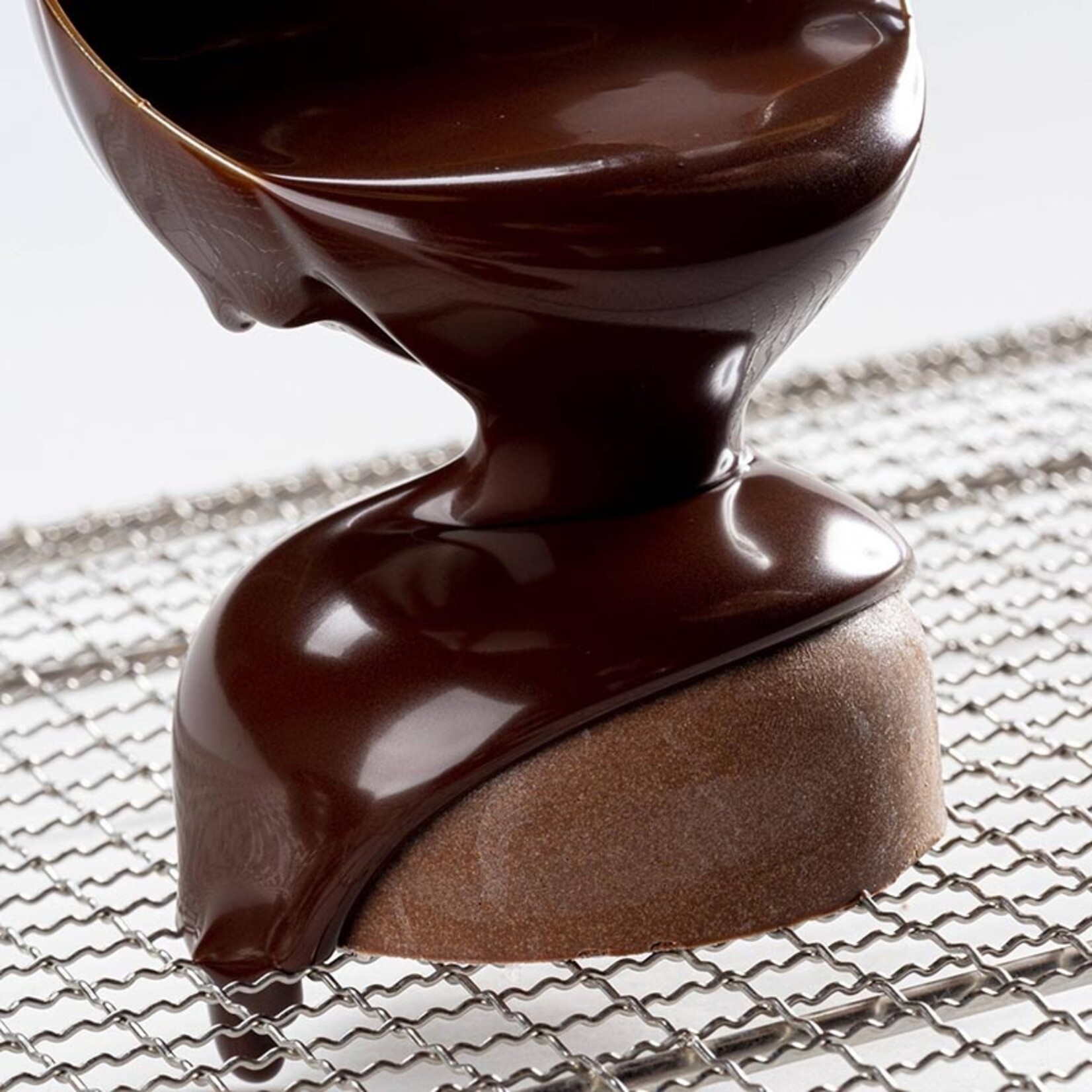 Cacao Barry Cacao Barry - Brillance Dark Chocolate Mirror Glaze - 4.4 lb