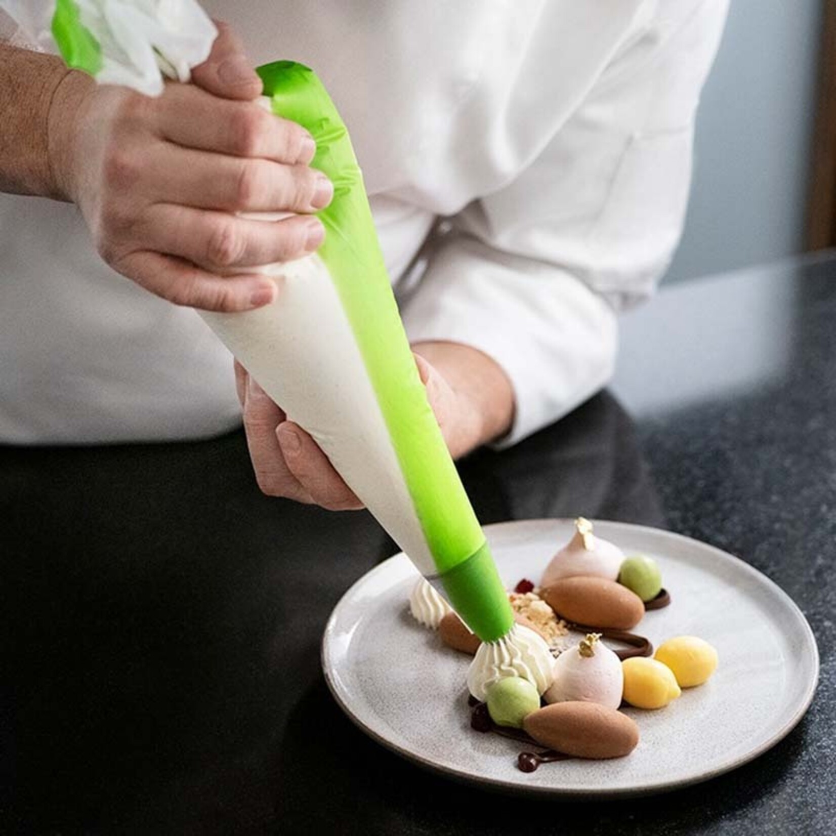 One Way One Way - Masterline Green Disposable Pastry Bags - 21" (100 ct)