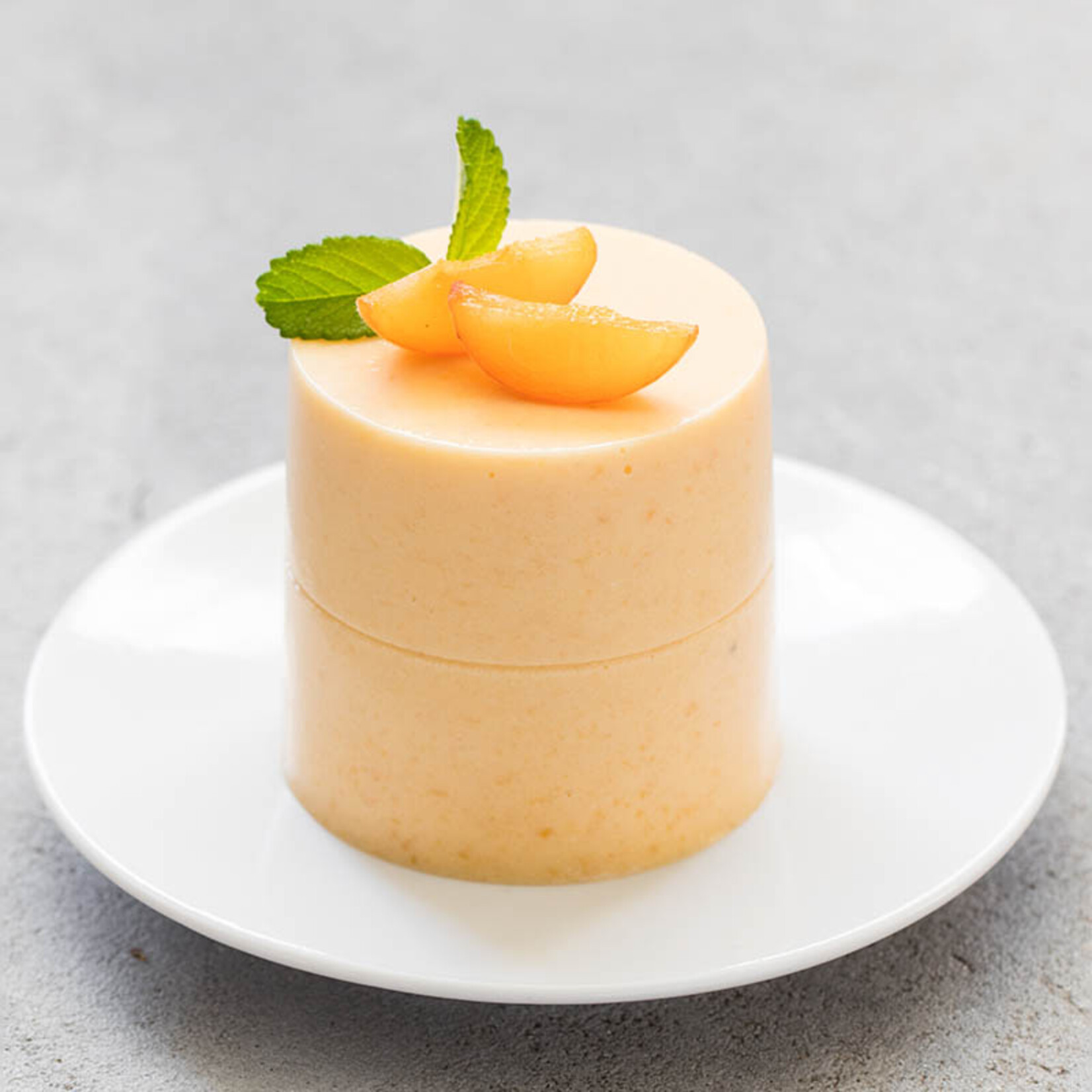 Ravifruit Ravifruit - White Peach Ambient Puree - 2.2 lb (box of 6)