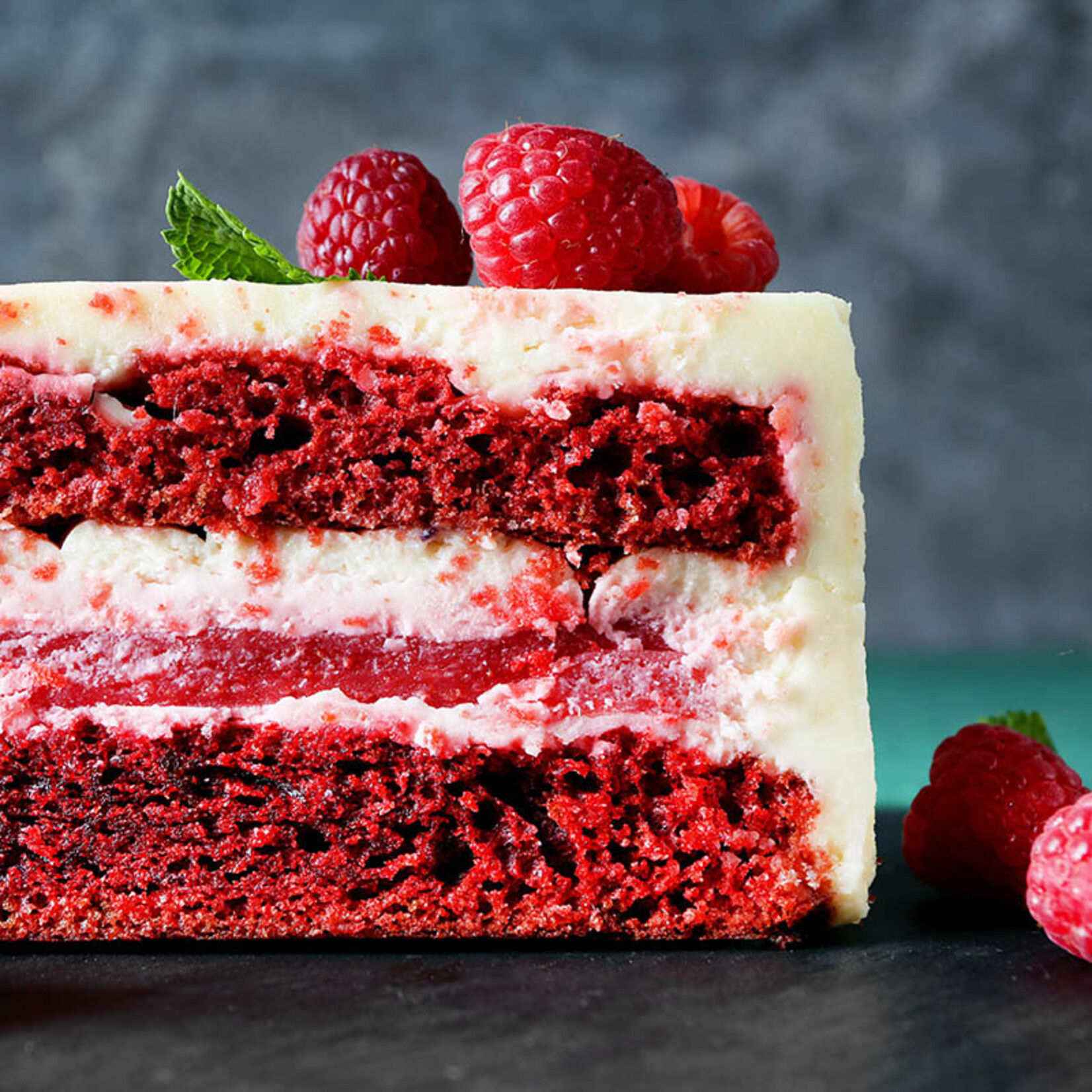 Ravifruit Ravifruit - Raspberry Ambient Puree - 2.2 lb (box of 6)