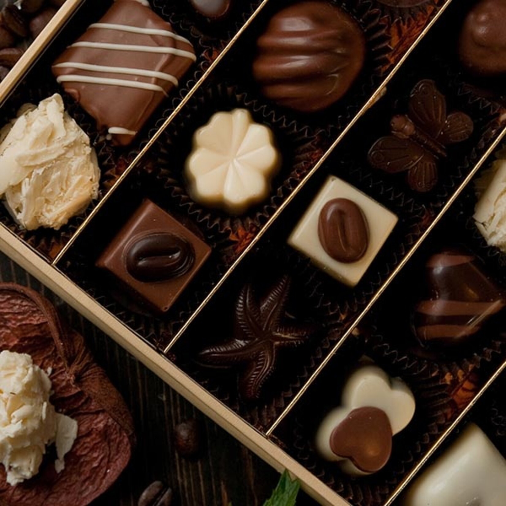 Callebaut Mona Lisa - Chocolate Coffee Beans - 2.2 lb