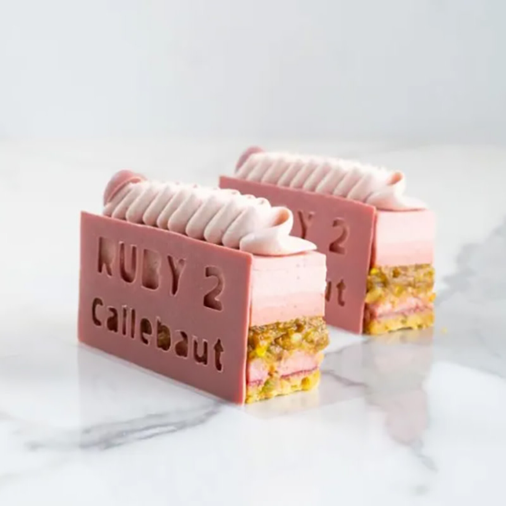 Callebaut Callebaut - Ruby Chocolate RB2 32.8% - 1 lb