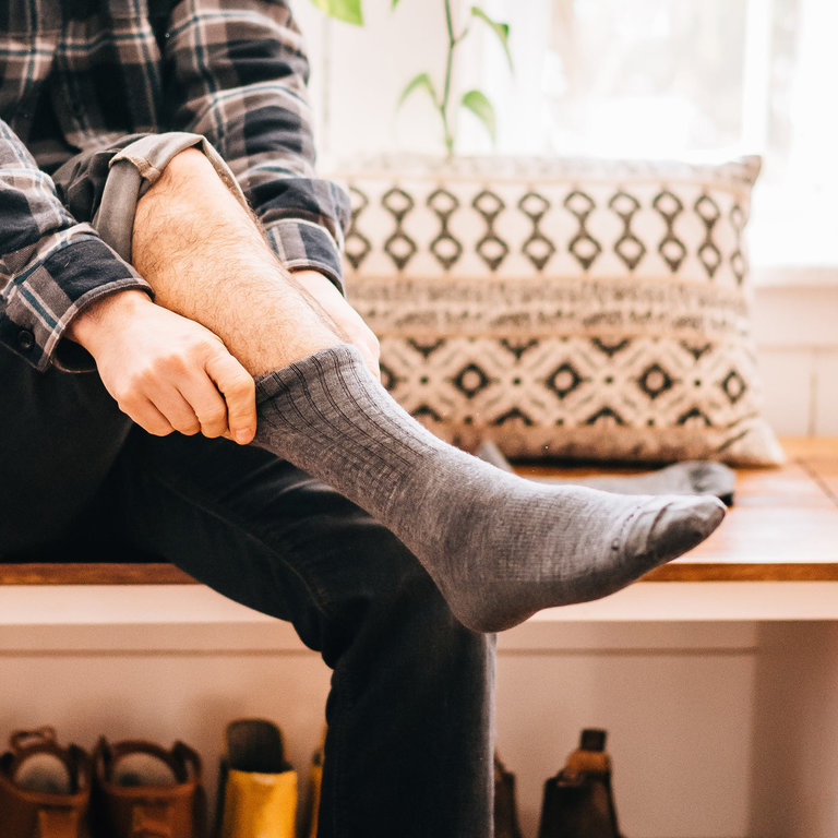 Darn Tough Men's The Standard Crew Lightweight Lifestyle Sock