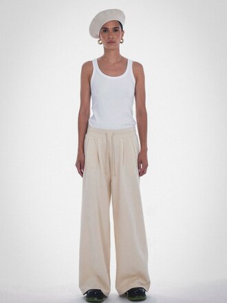 Paper Label Ava Beret