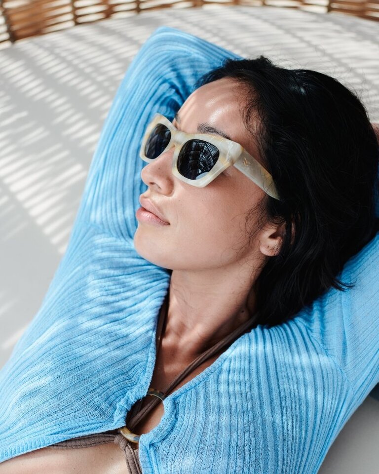 ISea Sofia - Seashell / Navy Polarized