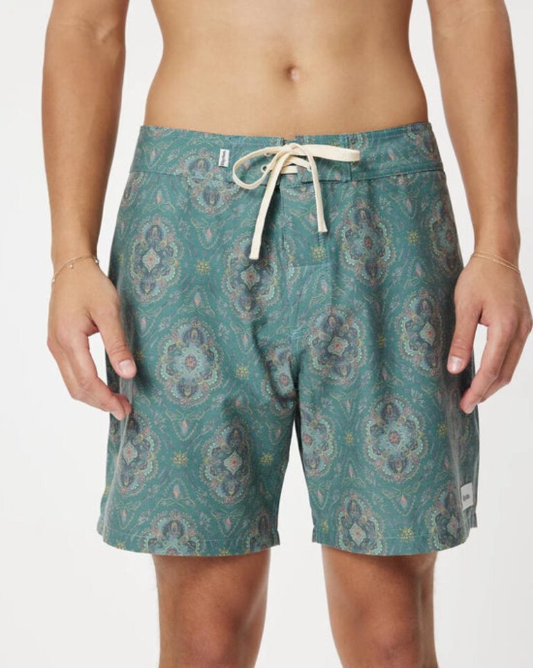 Rhythm Arlo Trunk