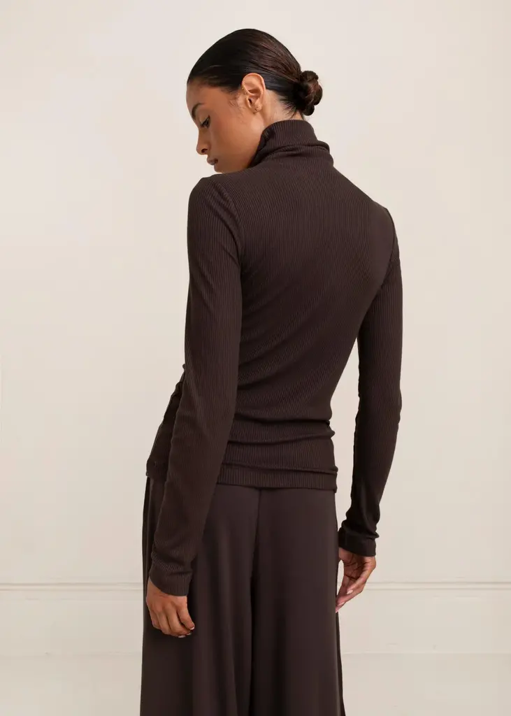 Paper Label Cynthia Turtle Neck