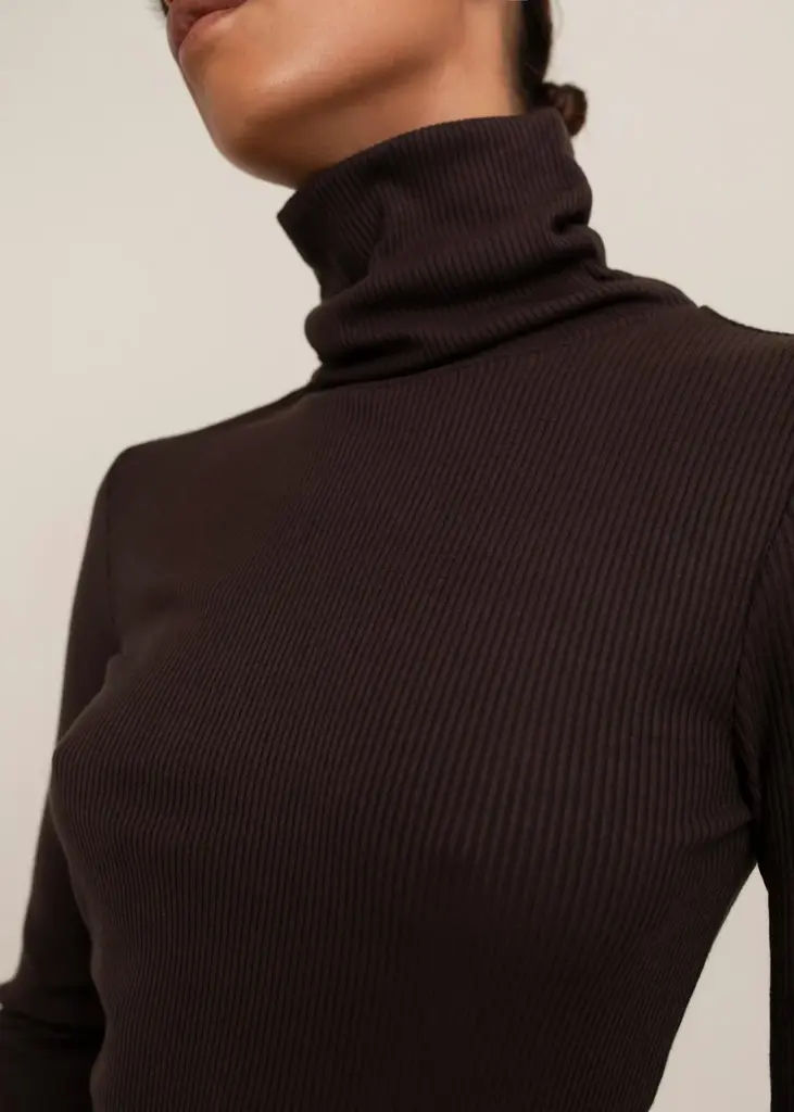 Paper Label Cynthia Turtle Neck