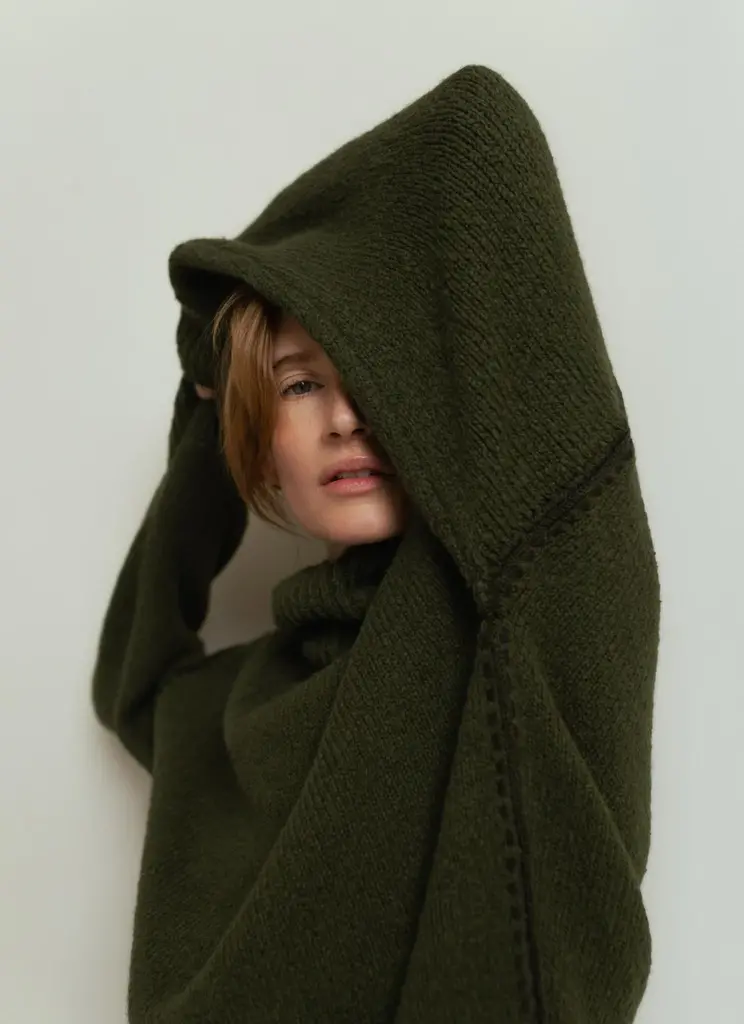 Paper Label Ari Turtleneck Sweater
