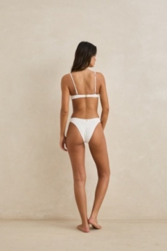 Gigi Ring Front Trilette Top