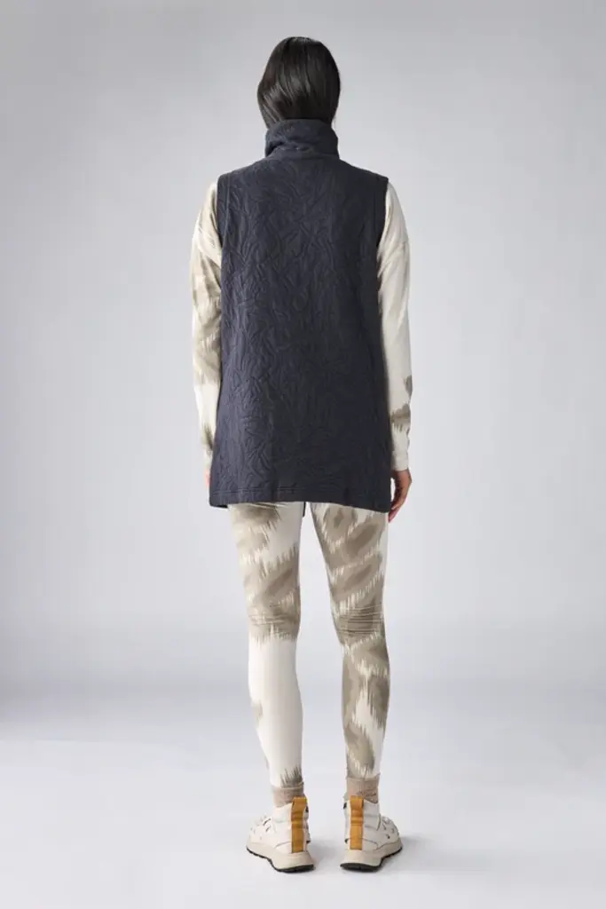 Indyeva Strona Long Vest