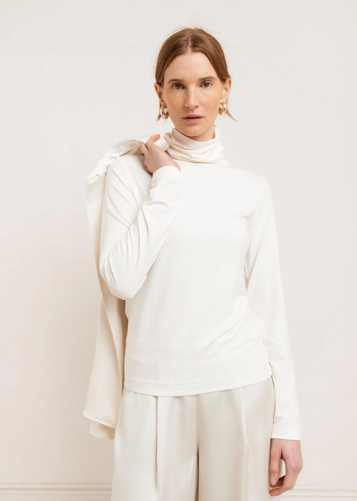 Paper Label Sarah Turtleneck