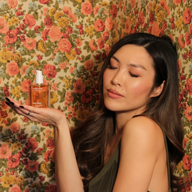 routine. Day Face Serum (50ml)