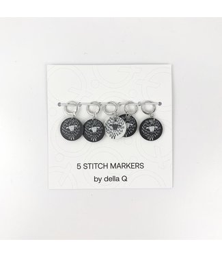 Della Q Alva Fabric Stitch Markers