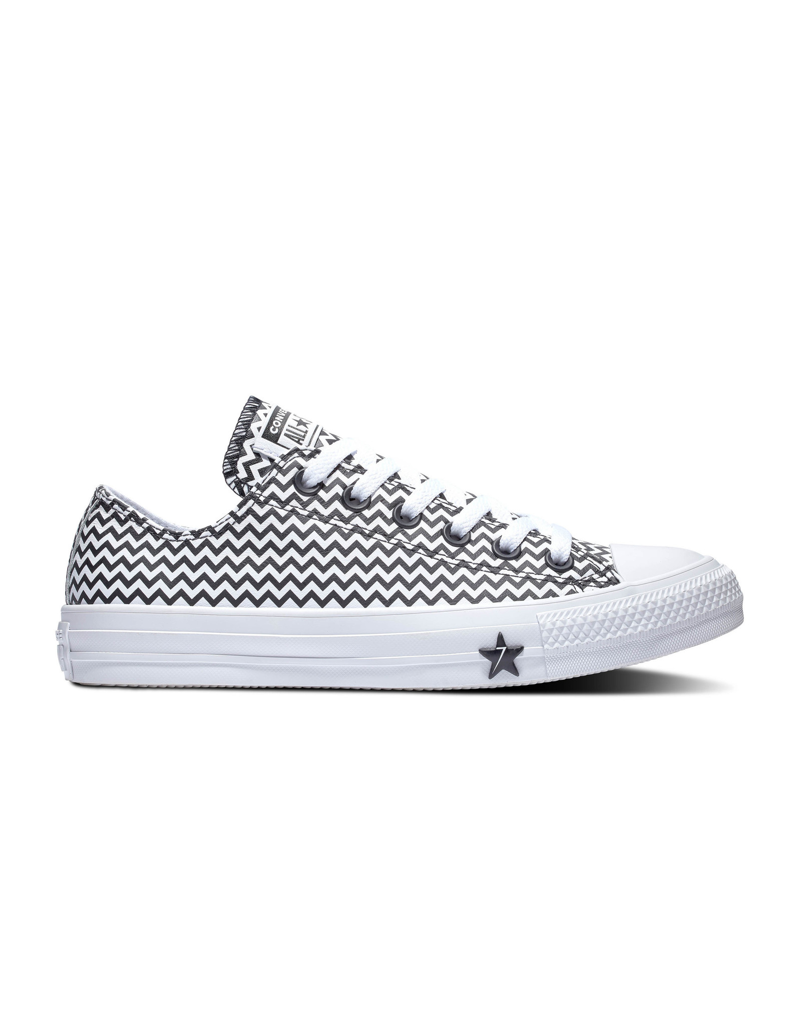 converse b