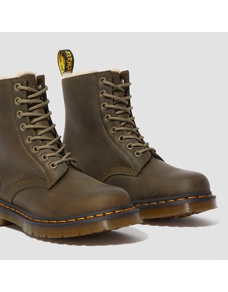 dr martens 1460 serena