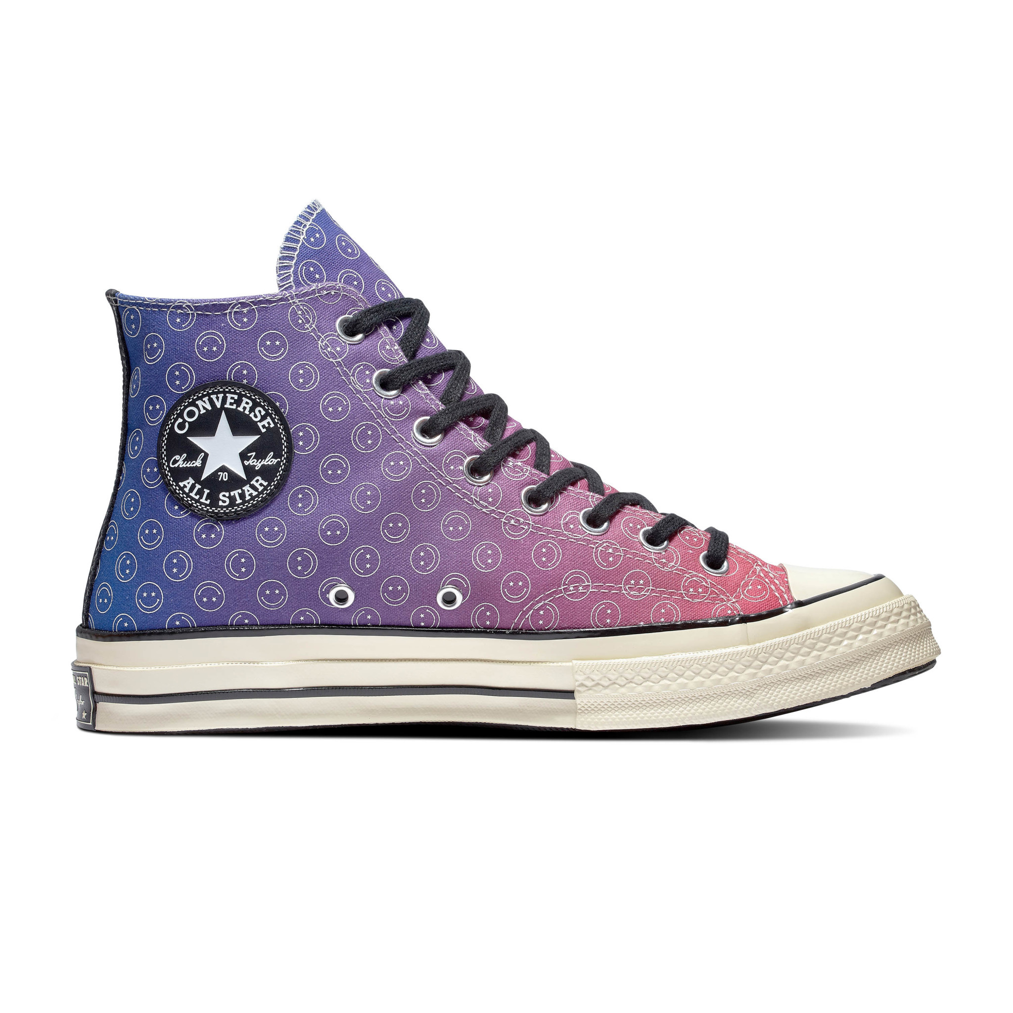 cerise converse