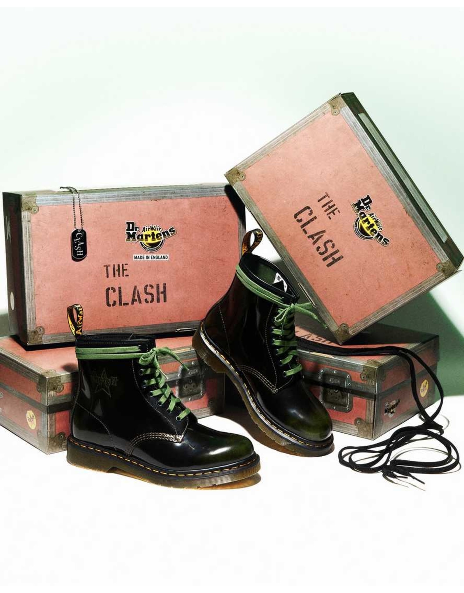 DR. MARTENS 1460 THE CLASH ARMY GREEN 