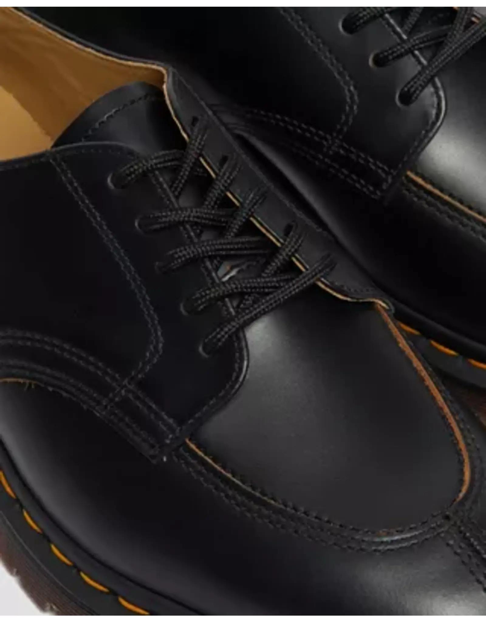 VINTAGE 2046 BLACK SMOOTH 500EB-R27451001
