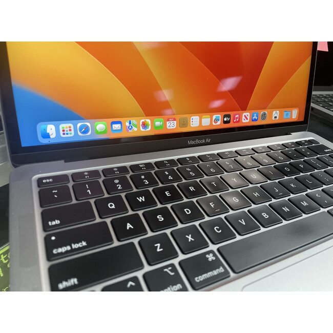 Apple 13" MacBook Air Retina 3.2 M1 8GB Ram 128GB SSD 2020