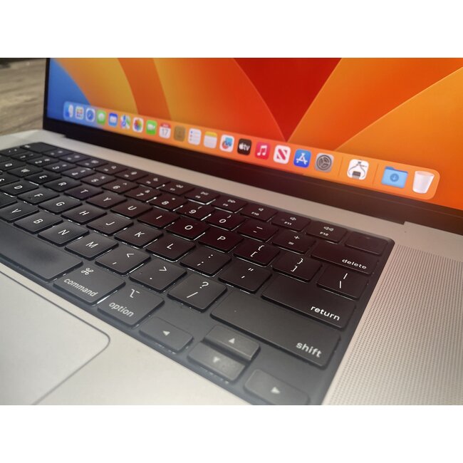 16" MacBook Pro Retina M1 Pro 10-Core CPU, 16-Core GPU, 16GB Ram, 1TB SSD 2021