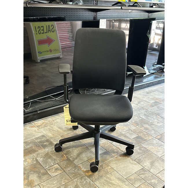 Steelcase Amia High End Ergonomic Office Chair