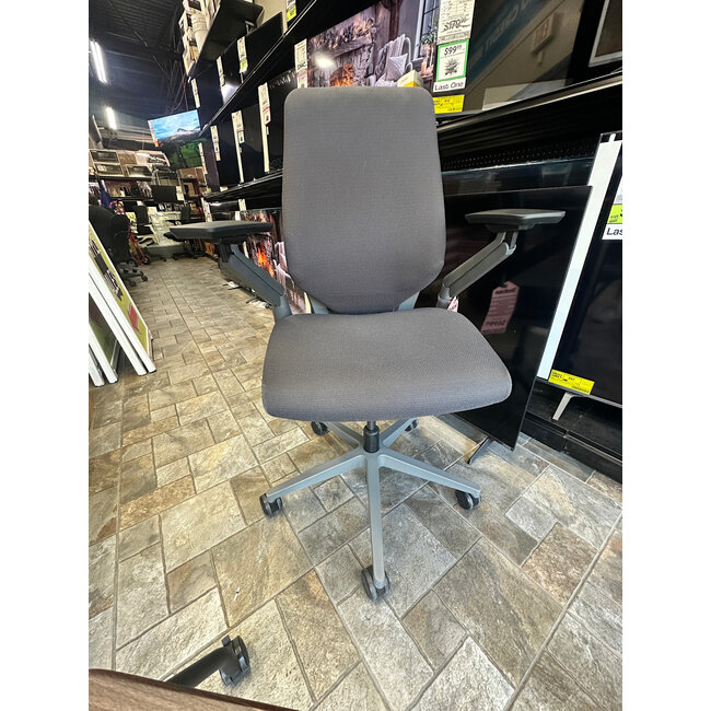 Steelcase Gesture High End Ergonomic Office Chair