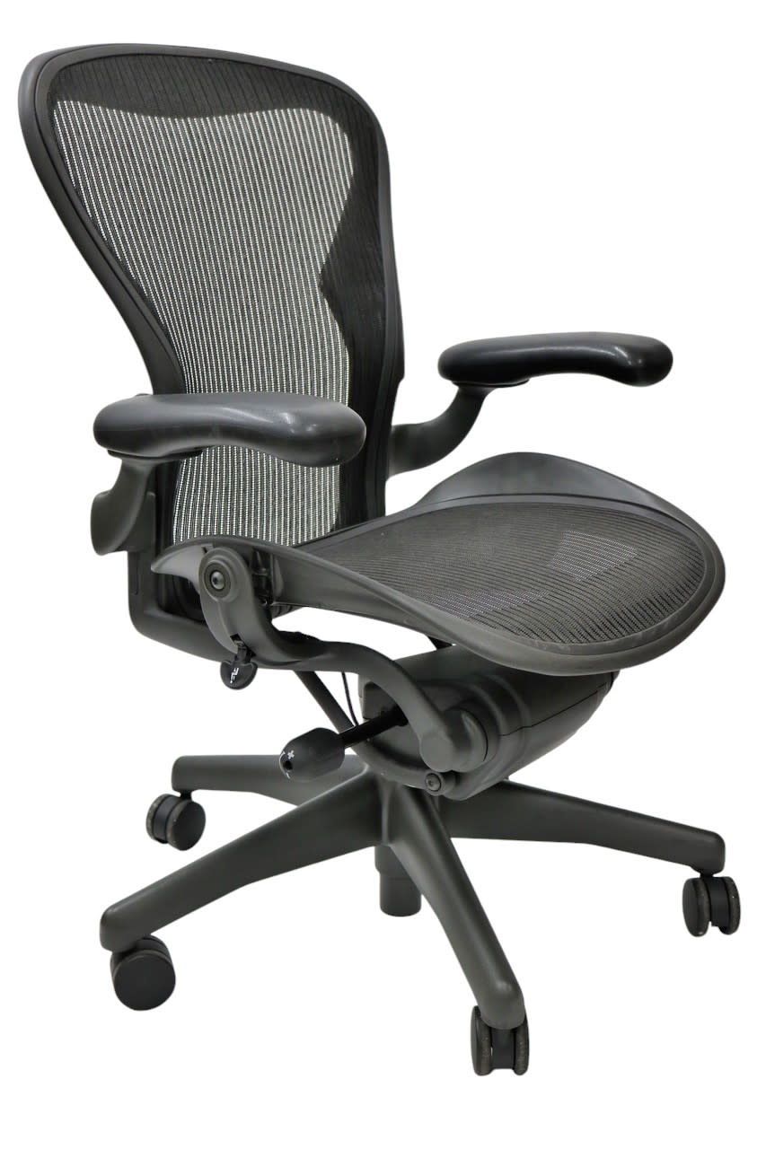Herman Miller Aeron High End Ergonomic Office Chair Size B - Best