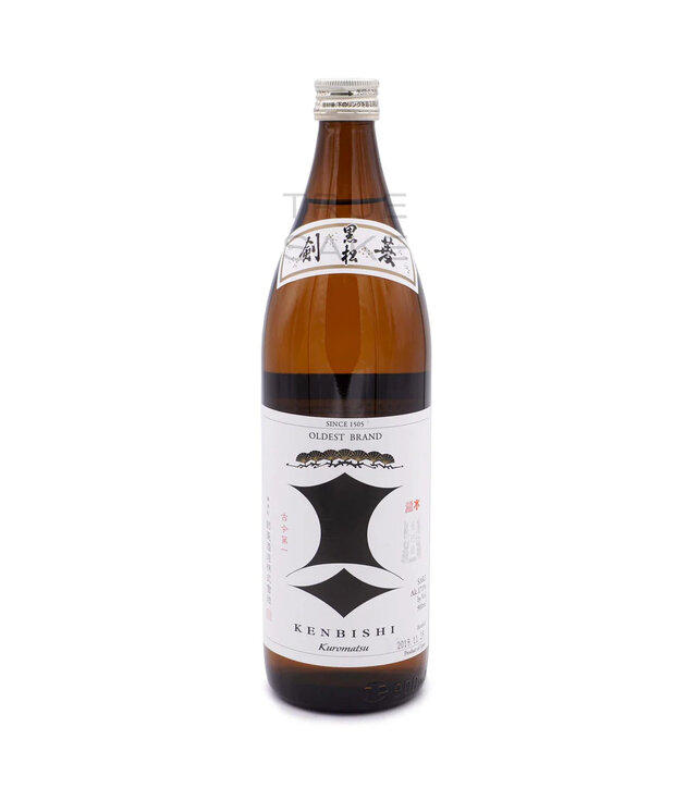 Kenbishi Honjozo Sake 'Kuromatsu' 900ml