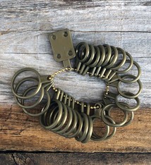 35.255 = FINGER GAUGE - PLASTIC