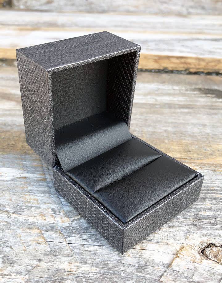 DBX3403 = Ring Box Premium Grey Mesh/Black Faux Leatherette