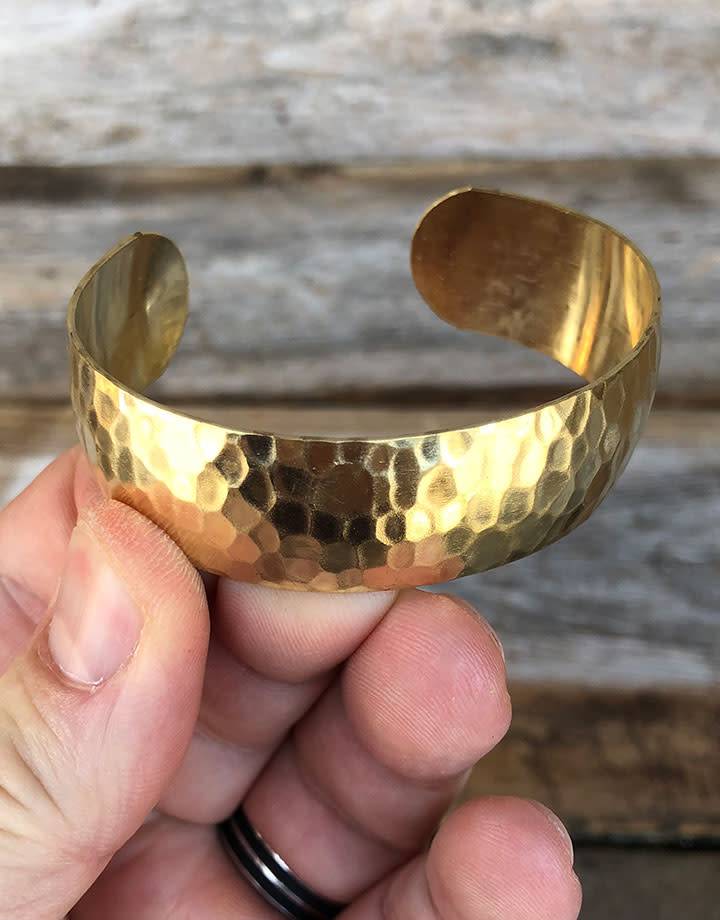 Hammered Solid Brass Cuff Bracelet . Unisex Bracelet . Gold 