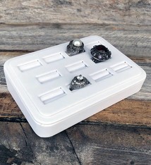 DRG6149 = Leatherette Slanted Ring Block with 11 Slots