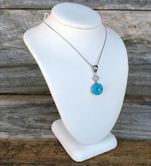 DCH6896 = White Leatherette Necklace Bust 6-1/4'' high