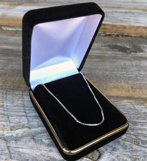 DBX1612P = Black Rich Velvet Small Pendant Box with Goldtone Trim (Each)