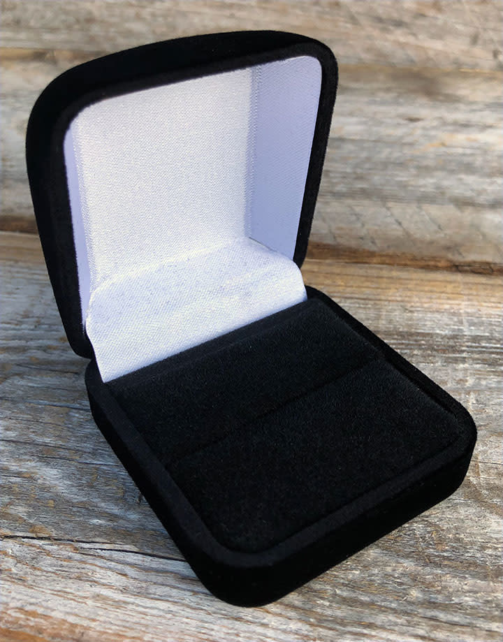 DBX1212 = Black Value Velvet Ring Box (Each)