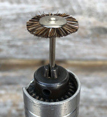 BU1402 = Mounted Wheel Brush 3/4''dia MEDIUM - 3/32'' mandrel (Doz)