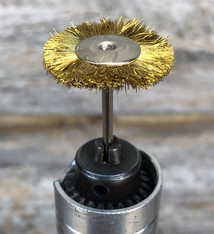 BU1471 = BRASS MOUNTED WHEEL BRUSH 1''dia STRAIGHT - 3/32'' mandrel (Doz)