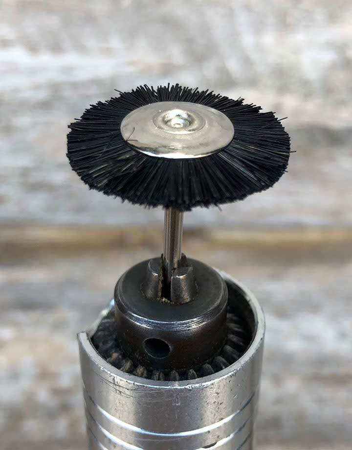 BU1410 = Mounted Wheel Brush 1''dia STIFF - 3/32'' mandrel (Doz)