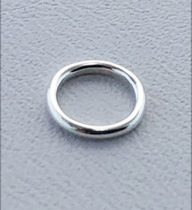 907S-4.5 = Closed Jump Ring Sterling Silver 4.5mm IDx.030'' (21ga) Wire (Pkg of 20)