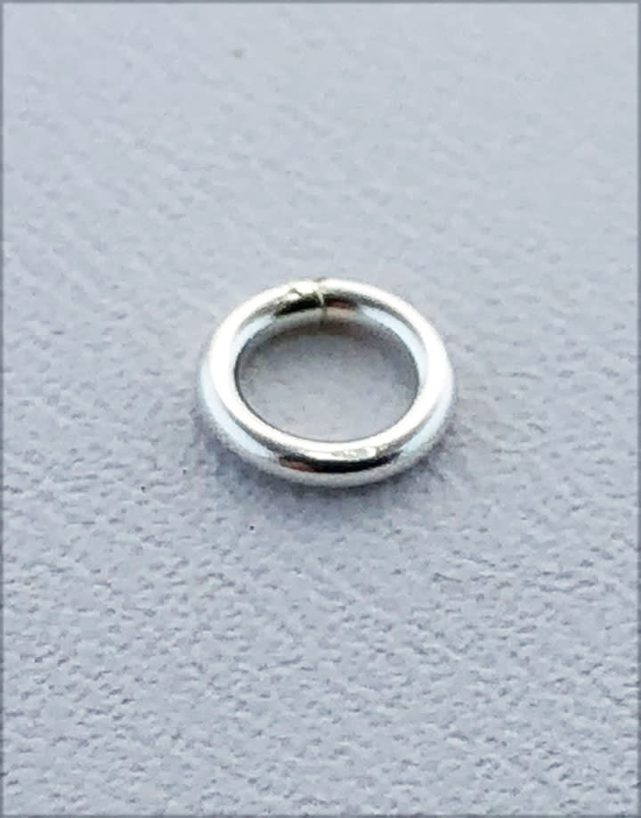 907S-3.25 = Closed Jump Ring Sterling Silver 3.3mm IDx.035'' (19ga) Wire (Pkg of 20)