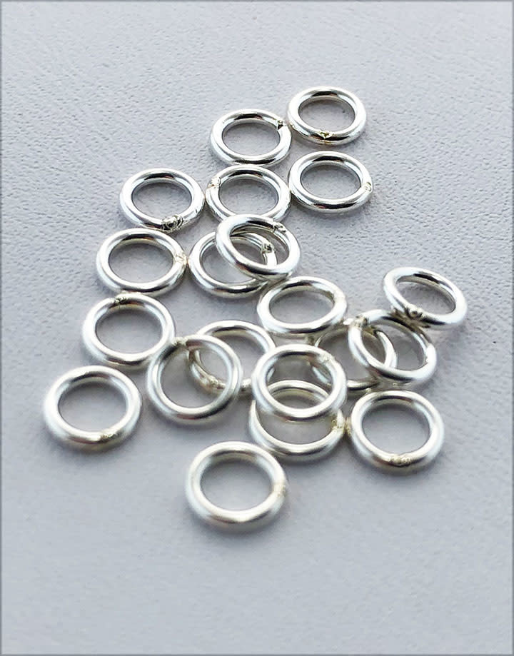 907S-3.25 = Closed Jump Ring Sterling Silver 3.3mm IDx.035'' (19ga) Wire (Pkg of 20)