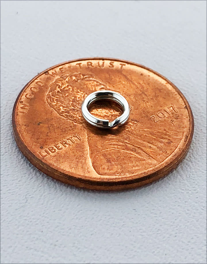 901S-02 = Round Split Ring Sterling Silver 5.2mm outer diameter (Pkg of 5)