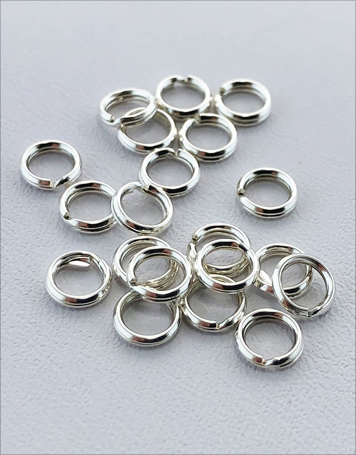 901S-02 = Round Split Ring Sterling Silver 5.2mm outer diameter (Pkg of 5)