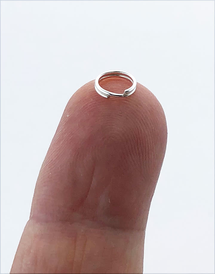 901S-04 = Round Split Ring Sterling Silver 7.2mm (Pkg of 10)