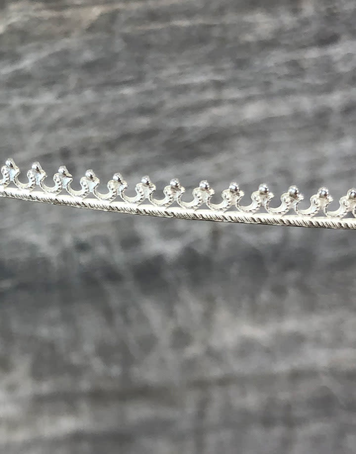 SGW05 = Sterling Gallery Wire "Twist Ring" (Per Inch)