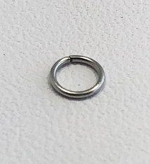 900L-4020 = Stainless Steel Jump Ring 24ga, 4mm ID (Pkg of 100)