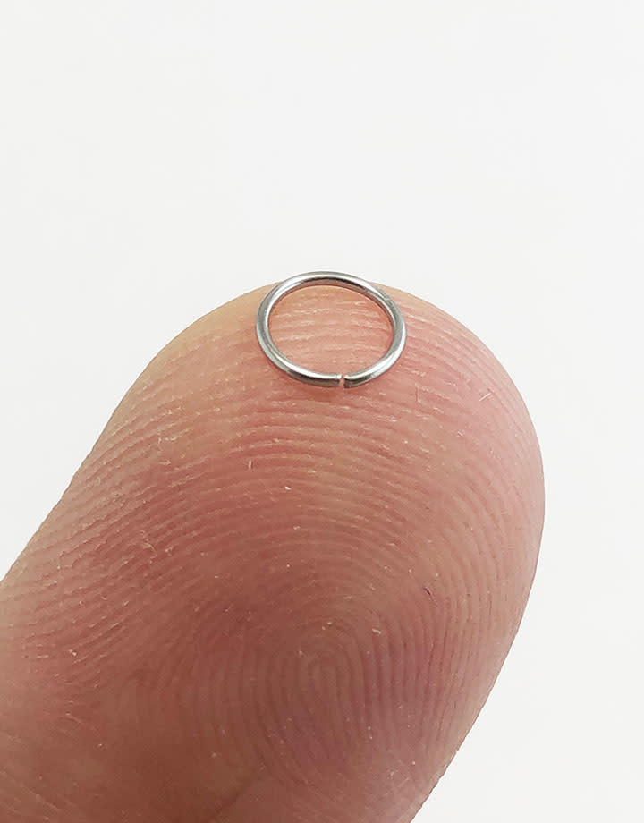 900L-6024 = Stainless Steel Jump Ring 22ga, 6mm ID, (Pkg of 100)